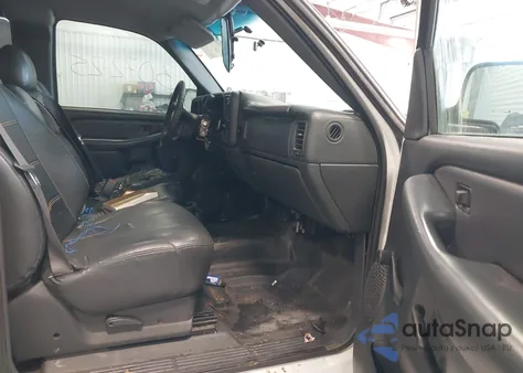 2002 Chevrolet Silverado 1500 from USA, damaged, VIN 2GCEC19VX21203759